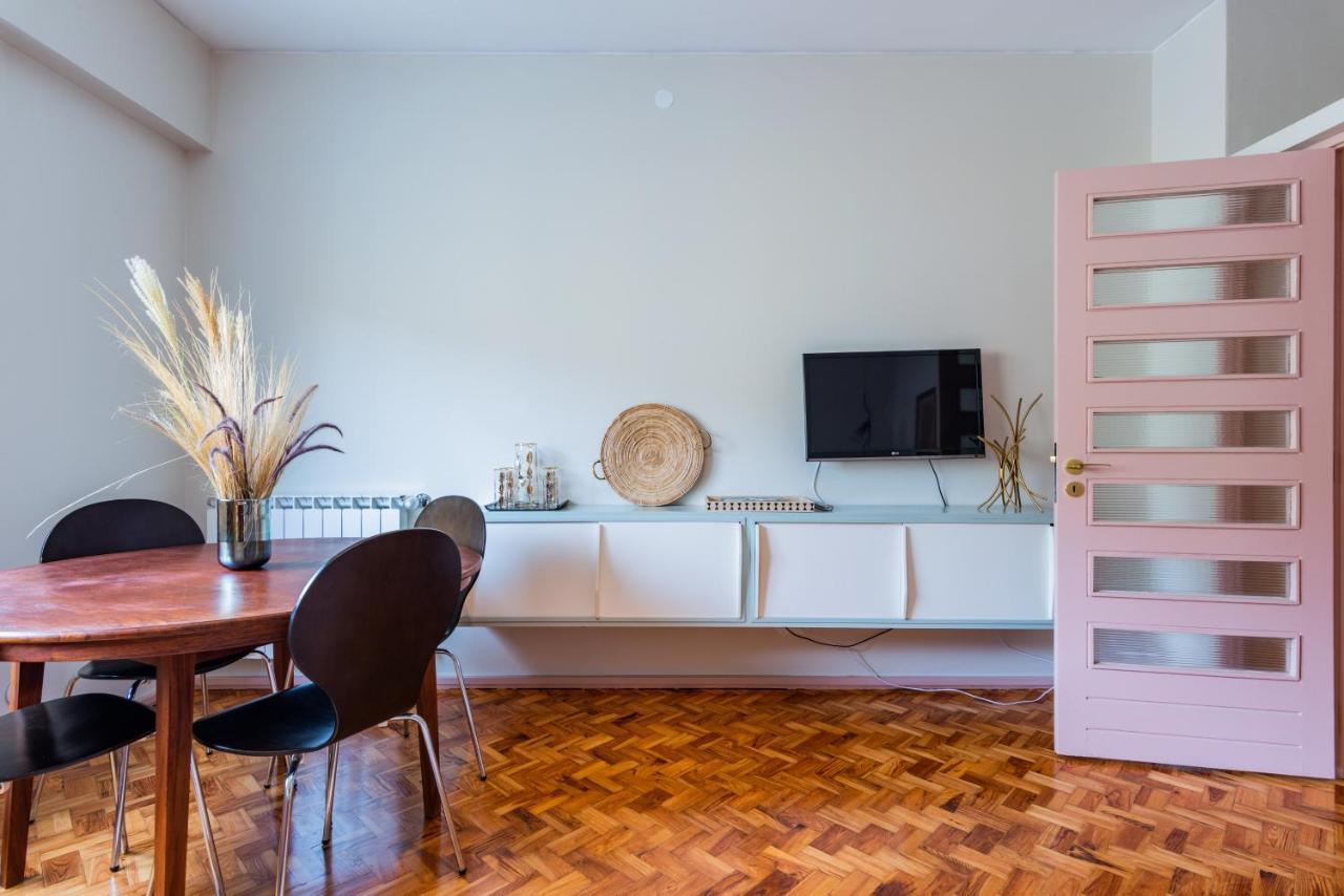 Amazing Duplex - Mid Century Experience & Parking Apartment Porto Bagian luar foto