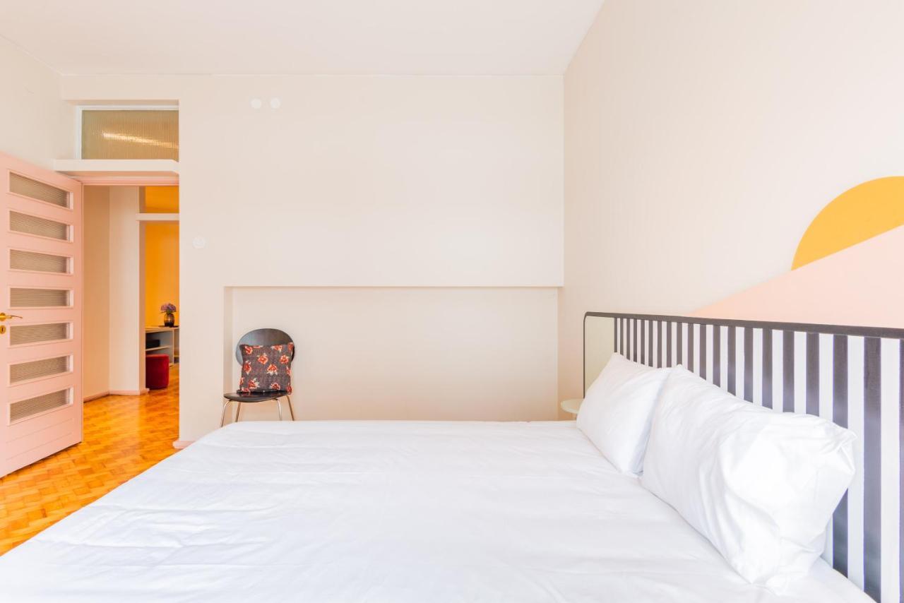 Amazing Duplex - Mid Century Experience & Parking Apartment Porto Bagian luar foto
