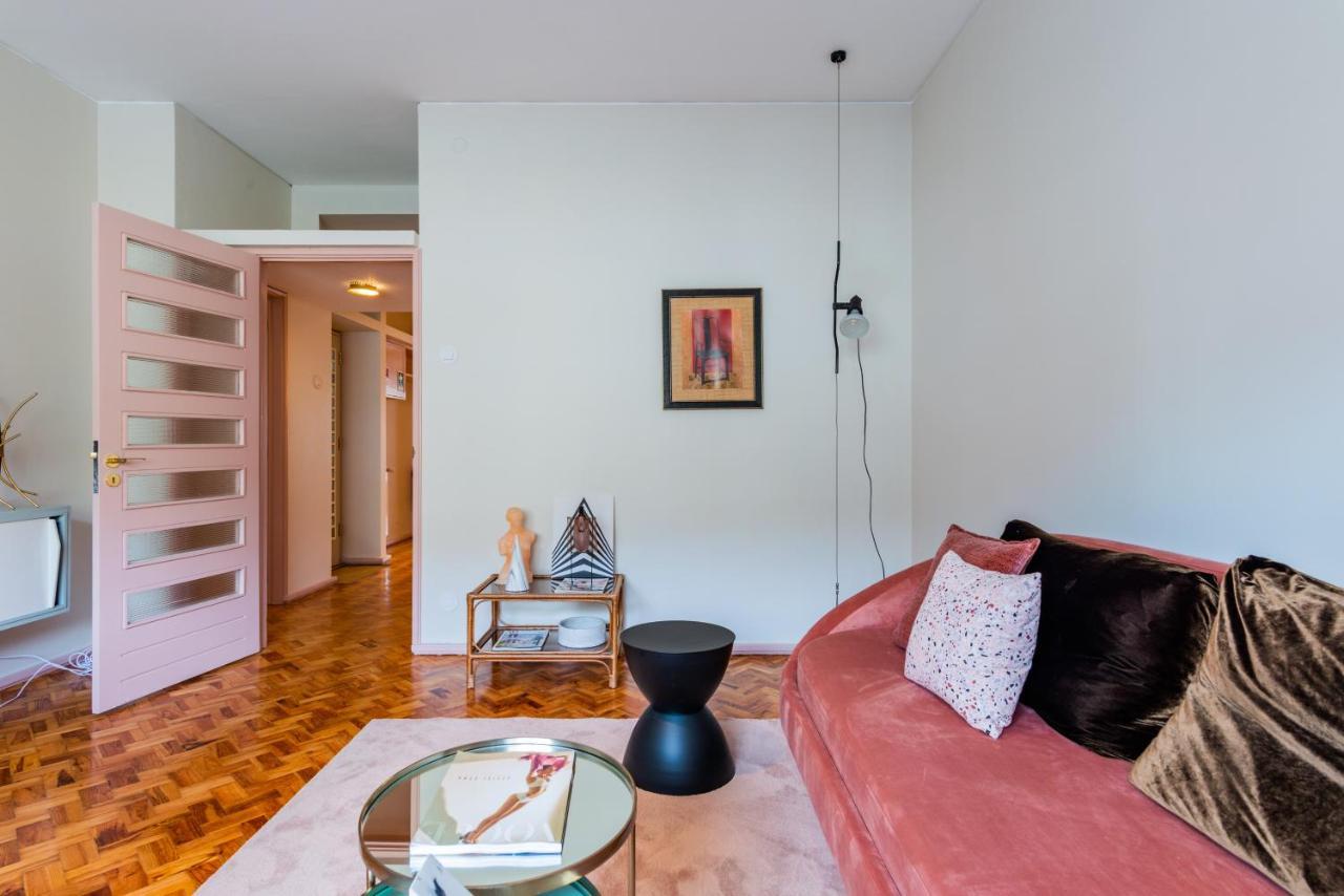 Amazing Duplex - Mid Century Experience & Parking Apartment Porto Bagian luar foto